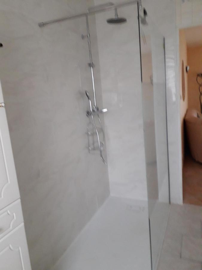 L'Abri Des Ames Apartment Gerponville Luaran gambar